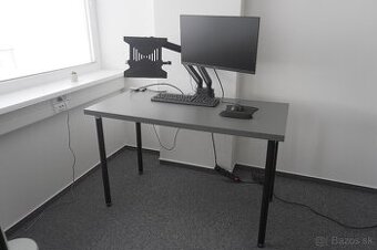 Pracovné stanice (stôl, stolička, monitor)
