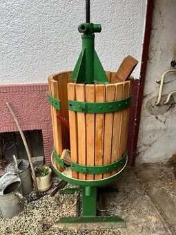 Lis na ovocie hrozno