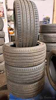 letne 235/45/17 BARUM