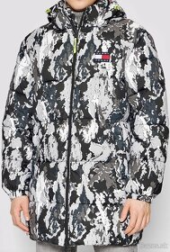 tommy hilfiger bunda