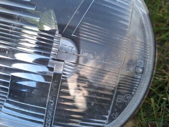 Predam reflektory na auto