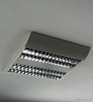 Stropna lampa 63x60