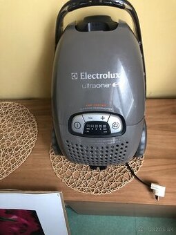Vysávač Electrolux Ultraone polofunkčný