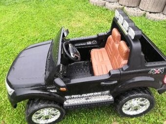 Elektrické autíčko Ford Wildtrak 4x4