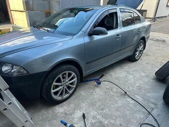 Elektrony 17”