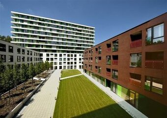 Administratívne priestory v polyfunkčnom komplexe Viktória,