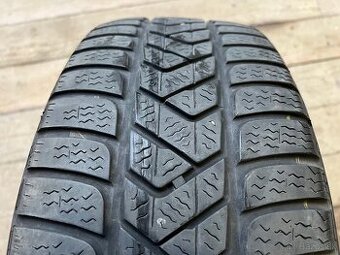 215/60R16 99H Pirelli Sottozero 3
