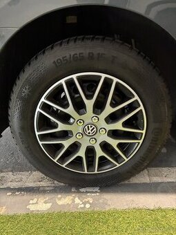 Predám zimné pneumatiky 195/65 R15, disky: 6Jx15 5x112 ET43