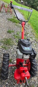 Predam vari traktor kompletny top stav