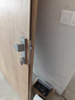 Vchodové bezpečnostne protipožiarne dvere