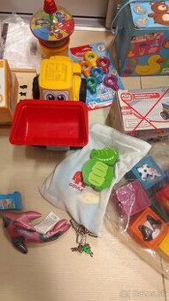 darujem hračky 1-3 roky