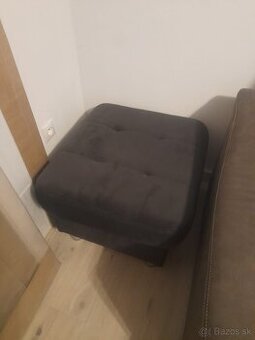 Predam taburetku do obyvacky