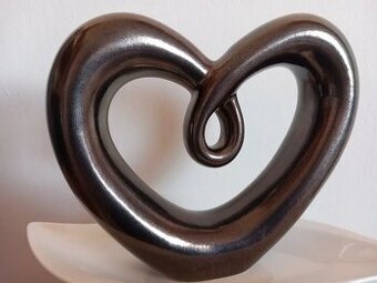 Stojace srdce, keramika hnedo-medený vzhľad 22x19x6 cm
