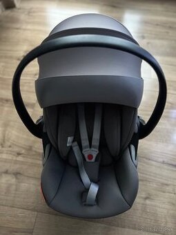 Vajíčko Cybex cloud G gold