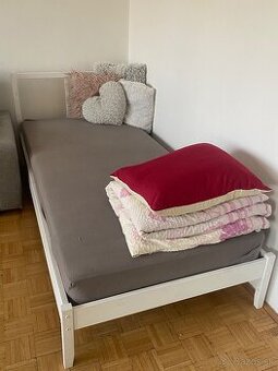 Rám postele s roštom