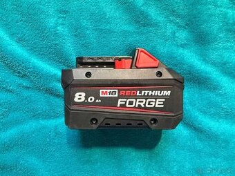Milwaukee 8Ah batéria cool cycle systém
