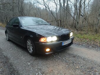 BMW E39 520i 110kw