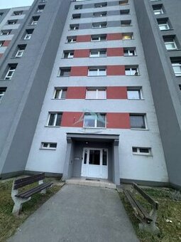 Trojizbový byt v centre mesta Šahy
