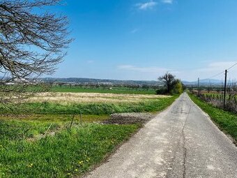 Predám stavebný pozemok s výmerou 2752 m2, VT