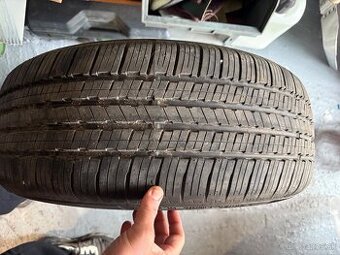 225/55 r18 98V