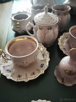 Ružová porcelánová súprava.