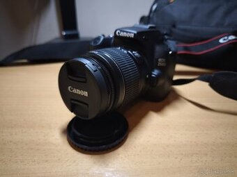 Canon EOS 250D + 18-55mm IS STM + taška