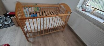 Detská postielka s matracom