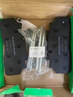 Nové brzdové platničky SAF 29126/156 Kögel