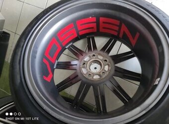VOSSEN