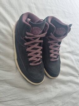 Nike Air Jordan 2 Retro