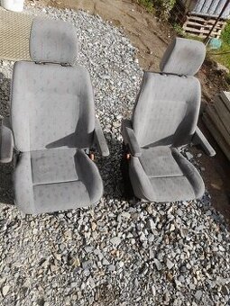 Transporter t4 sedacky-pilotky