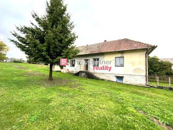 Pozemky so starším rodinným domom v starej časti Fintic (F28