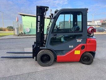 Vysokozdvižný vozík - TOYOTA 02 - 8FGF25 so zárukou