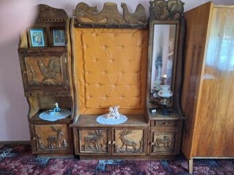 Predám vešiakovú stenu