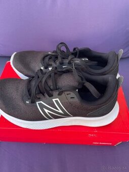 Tenisky dámske čierne NB ( New balance)