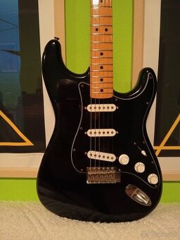 Greco Stratocaster Spacey Sound 81-snímače USA Fender 79-81