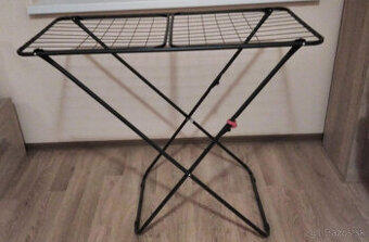 Sušiak na prádlo skladací