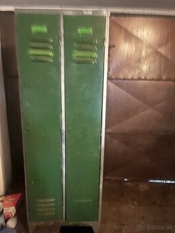 Plechová vysoká skriňa