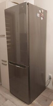 Predam chladničku s mrazničkou LG