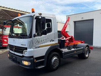 Mercedes Benz Atego 1218 hákový nosič kontajnerov