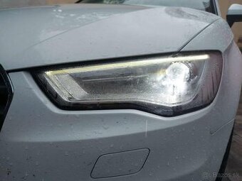 Predný svetlomet Audi a3