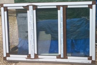 Predám trojkridlove plast. okna 200x123 orech/biela 3sklo