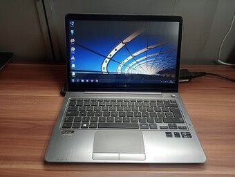 predám notebook SAMSUNG NP540U3C , WINDOWS 7.