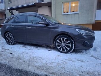 Hyundai i30 1.6 crdi 100kw AT 7 rok 2019