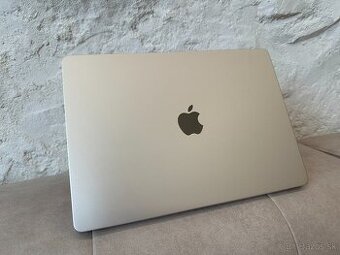 MacBook Air 15” M3 2024, hviezda biela