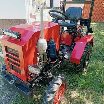 Malotraktor domacej vyroby