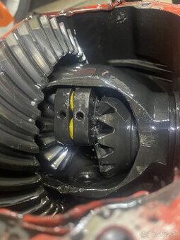 Samosvorny diferenciál bmw e46