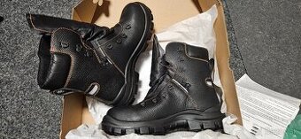 Vysoka pracovna obuv S1 (41)