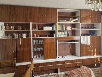 Nábytok - obývacie steny, skrine, stoly, stoličky a viac
