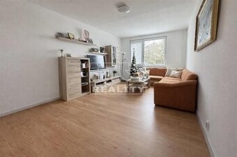 Na predaj 3-izbový byt, Vráble